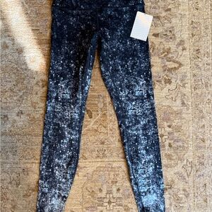 Lululemon NWT Wunder Under HR Tight size 8